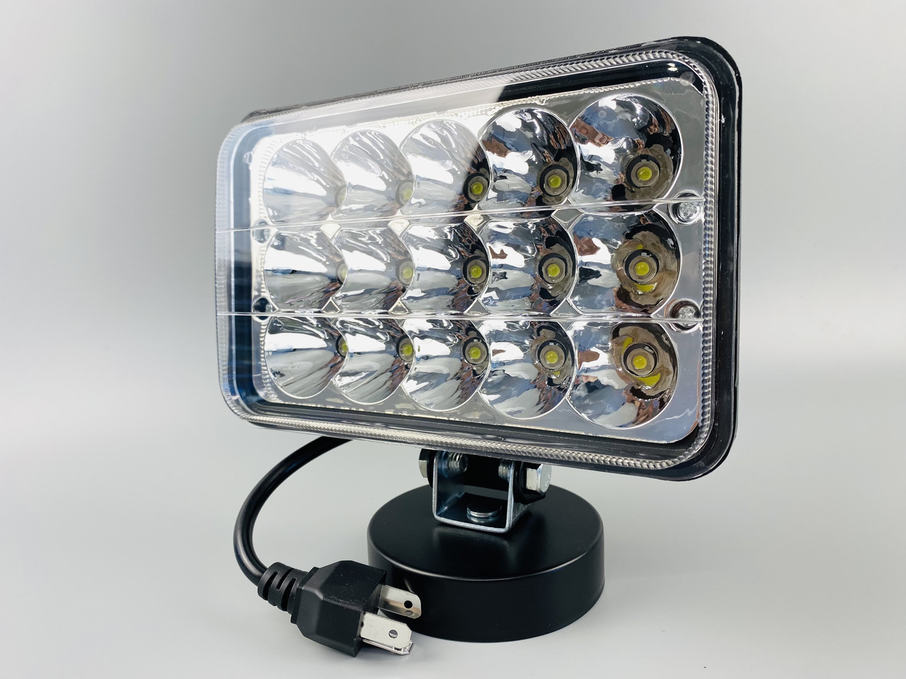 Фара LED прямокутна 45W, 15 ламп, дальній і ближній промінь 10/30V 6000K товщина: 80 мм, фото 1
