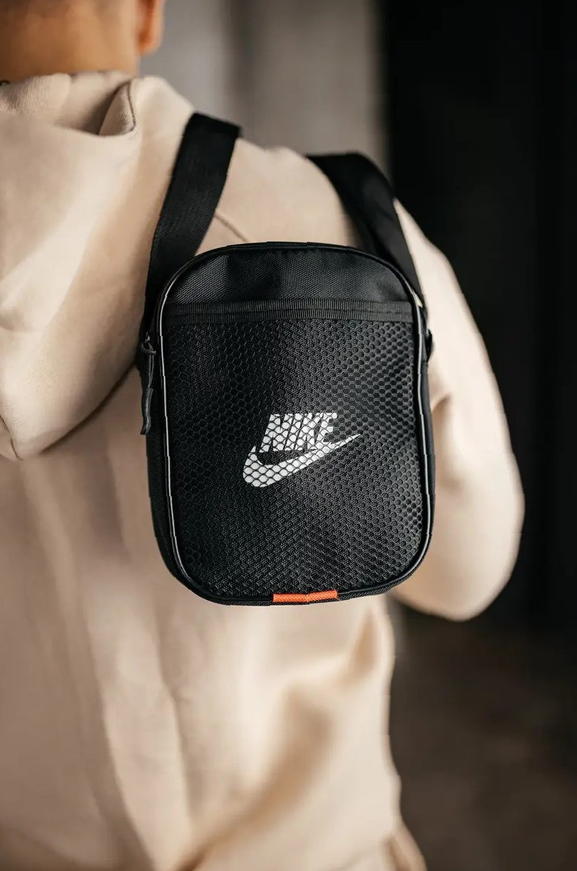 Чоловіча сумка через плече - для офісу, міста та відпочинкуЧоловіча сумка через плече - для офісу, міста та відпочинку Nike, фото 1