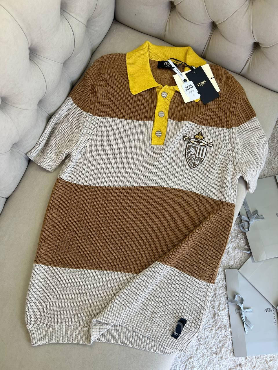 Трикотажне поло Fendi коричневого кольору чоловіча футболка якість преміум