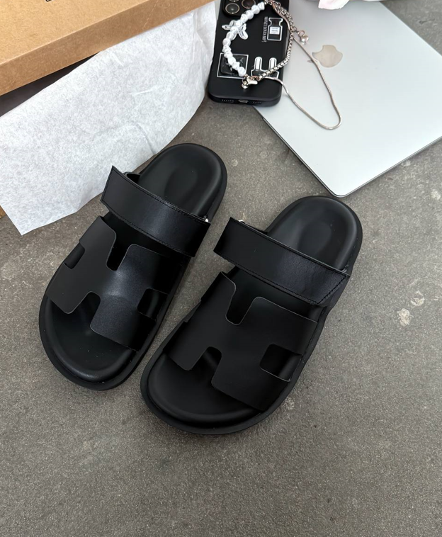 Шльопанці Hermes Sandals Black чорні шкіряні Хермес тапочки, фото 1