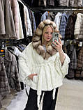 Жіноча норкова шуба FLY молочного кольору з куницею в капюшоні, фото 4