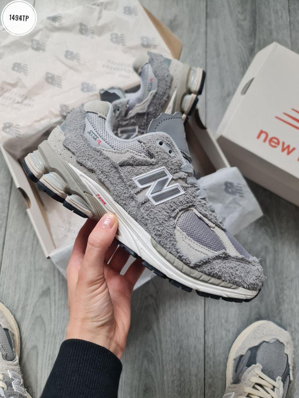 Чоловічі кросівки New Balance 2002R Protection Pack Dark Gray Нью Баланс 2002Р сірі замша текстиль демісезон