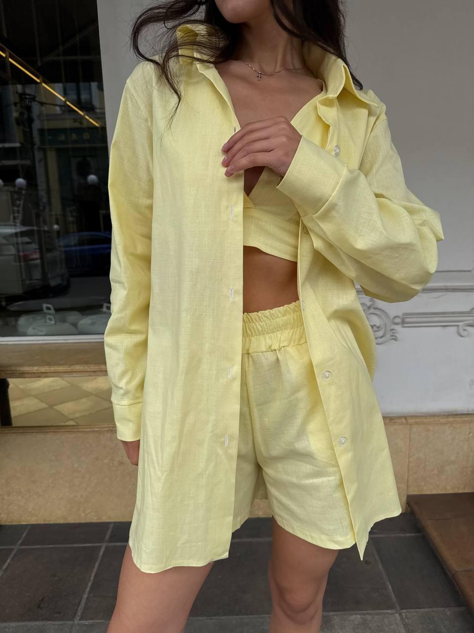 Лимонний жіночий комплект-трійка з льону: топ, оверсайз сорочка та шорти вільного крою, фото 1