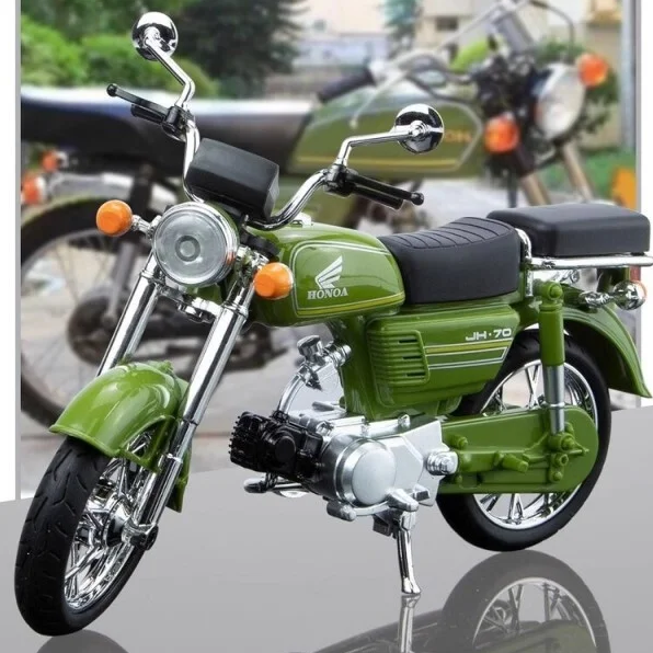 Модель мотоцикла, відтворює Honda JH-70 до найдрібніших деталей, зі світловими і звуковими ефектами, фото 1