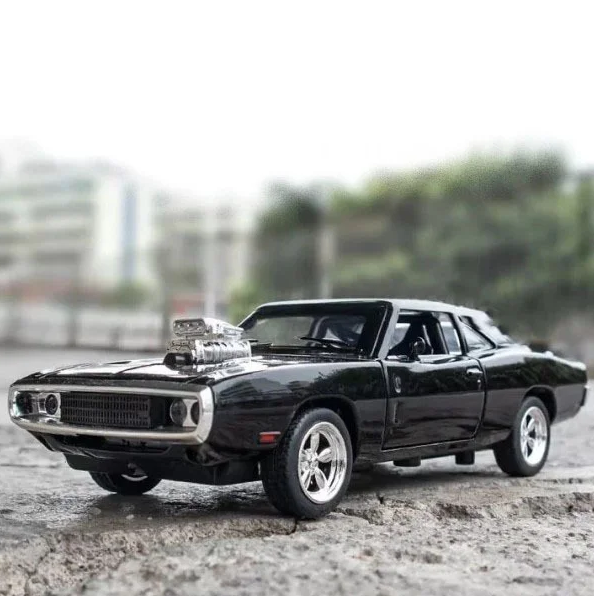 Моделька машини Dodge Charger 1970, точна до найдрібніших дрібниць, має звукові та світлові ефекти, фото 1