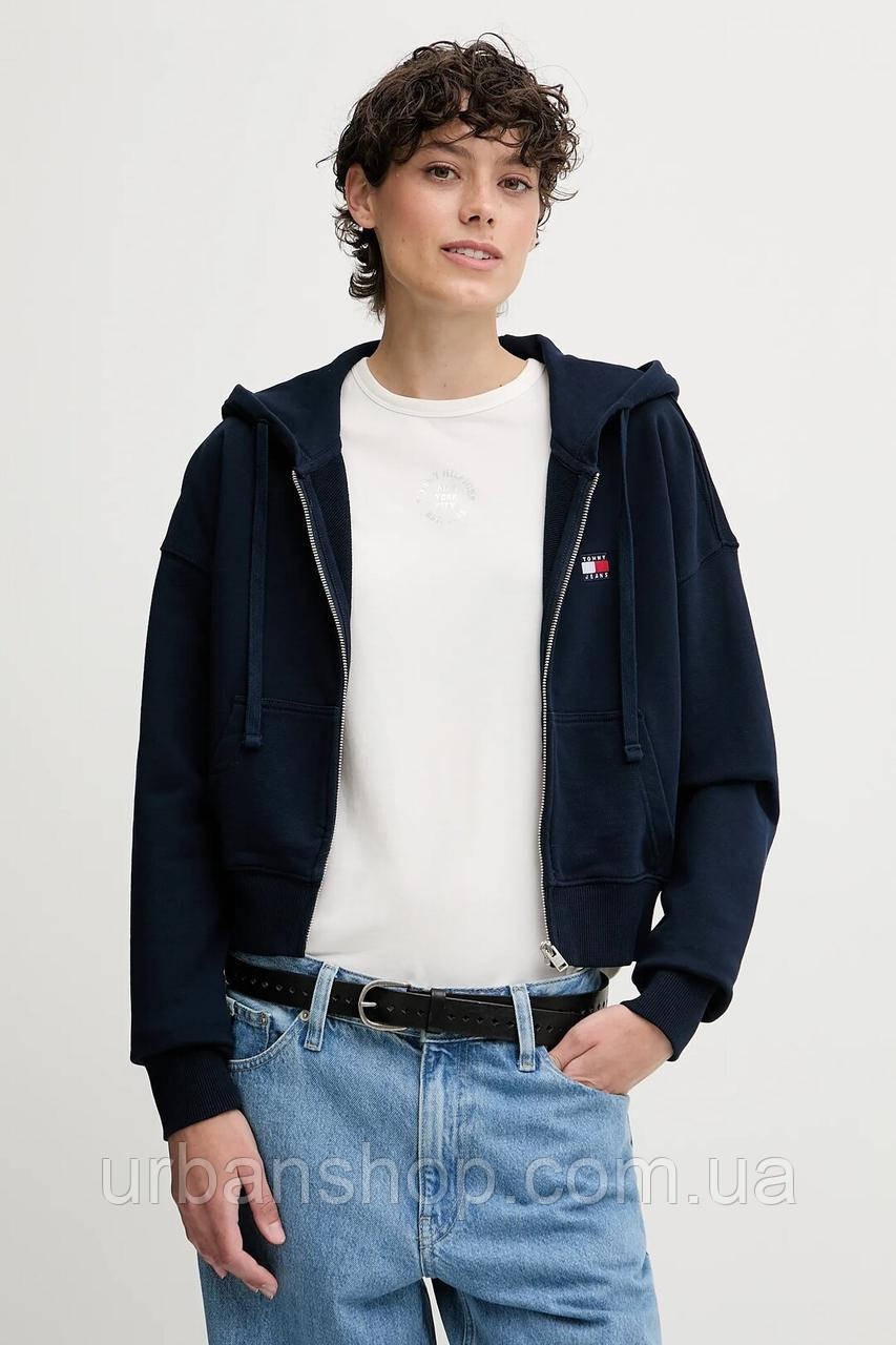 Urbanshop com ua Бавовняна кофта Tommy Jeans колір синій з капюшоном з аплікацією DW0DW21147 РОЗМІРИ ЗАПИТУЙТЕ