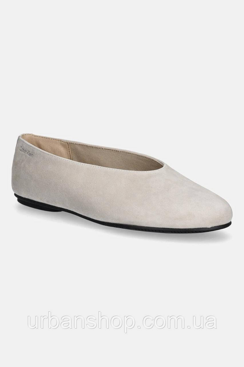 Urbanshop com ua Замшеві балетки Calvin Klein BALLERINA ROUND HW SUE колір бежевий HW0HW02565 РОЗМІРИ