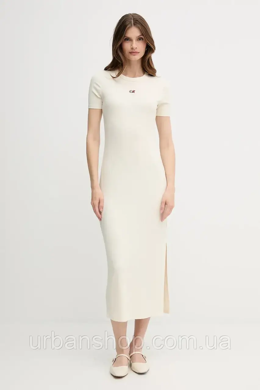 Urbanshop com ua Сукня Calvin Klein Jeans колір бежевий maxi пряма LV044C902G РОЗМІРИ ЗАПИТУЙТЕ