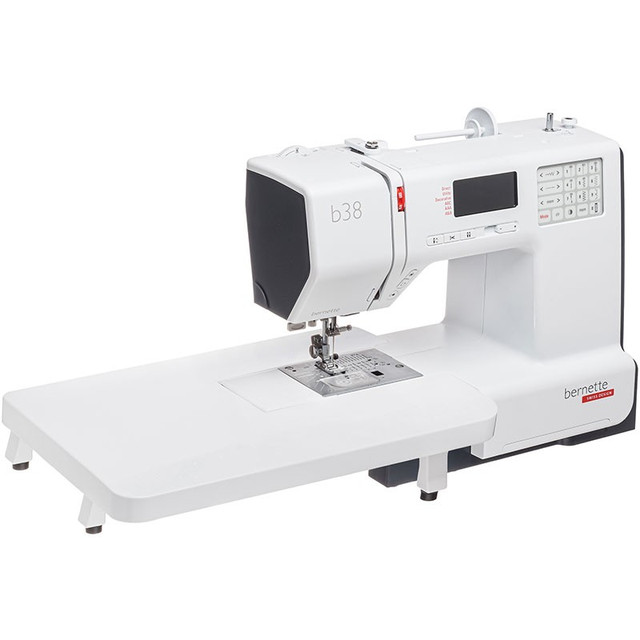 Швейна машина Bernette 38