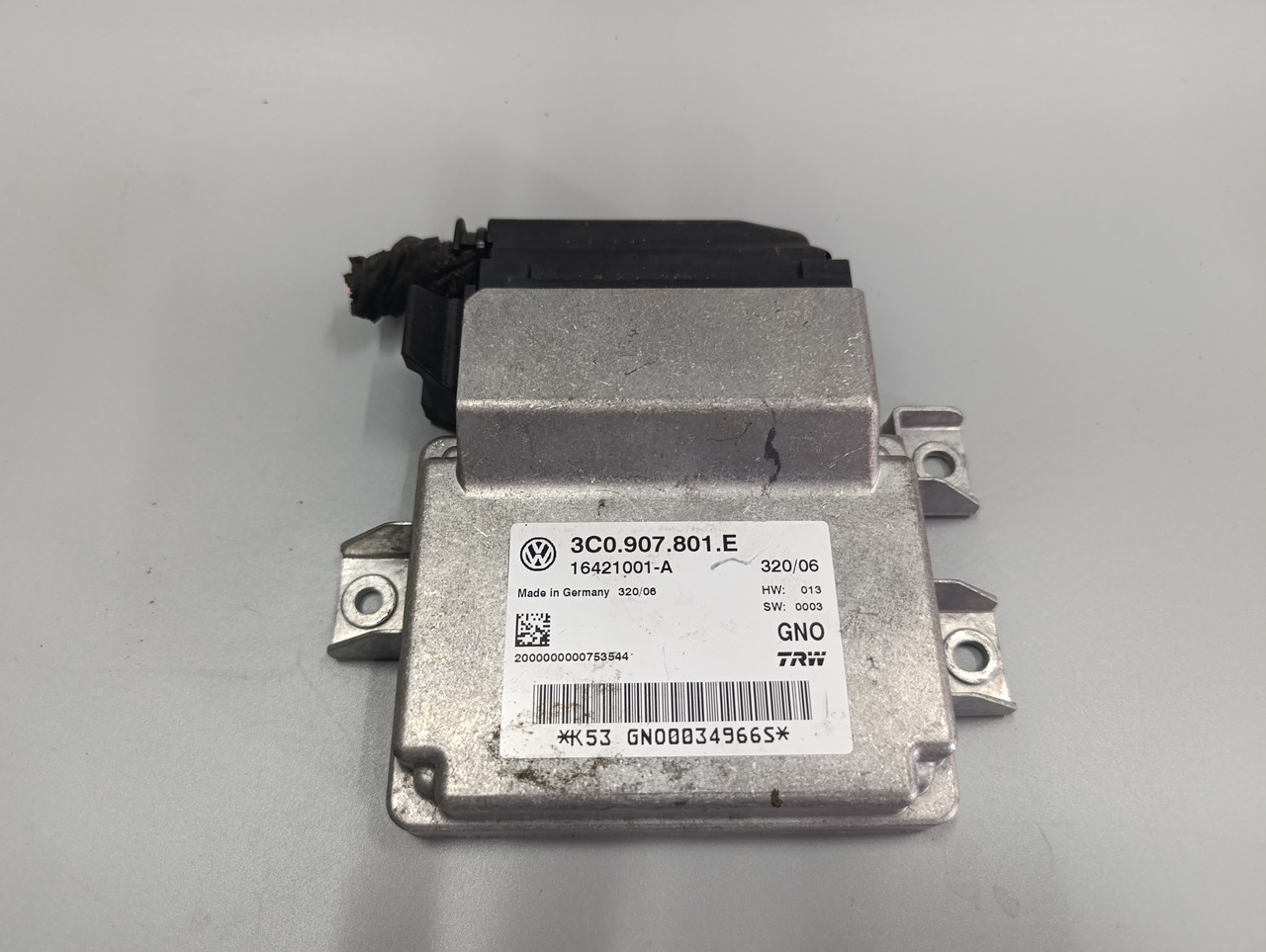 VW Passat B6 Блок керування стоянкового гальма 3C0907801E