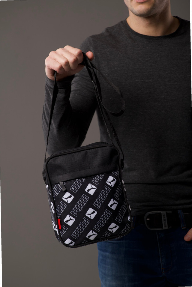 сумка чоловіча спортивна чорна чорна з ременем