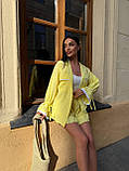 Жовтий жіночий літній прогулянковий костюм із жатого льону з мереживним оздобленням, фото 7