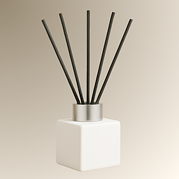 Флакон квадратний для аромадифузора 50 мл БІЛИЙ у комплекті чорні палички 6 шт.