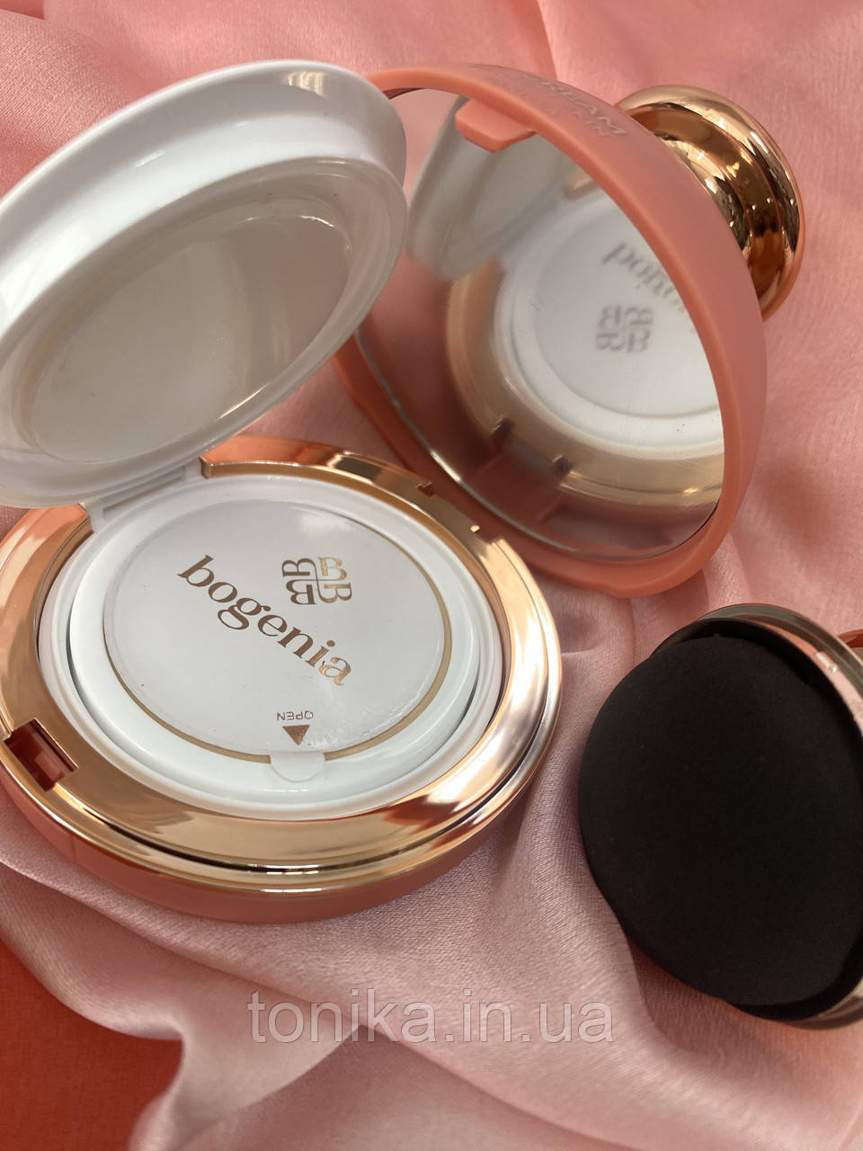 Зволожуючий тональний крем-кушон Bogenia Velvet СС Cream IVORY №1, фото 1