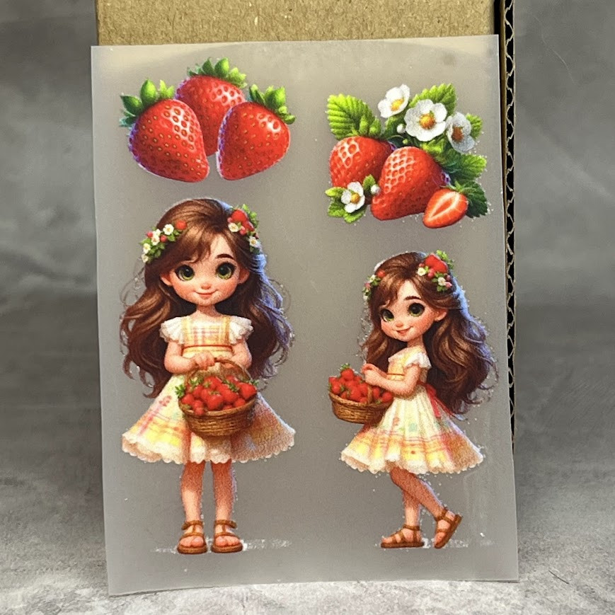 ТермоНаклейка - Дівчинка -Полуниця (арт 018384), розмір однієї наліпки 4,2*2,3 см, 1 набір, Різнокольоровий, фото 1