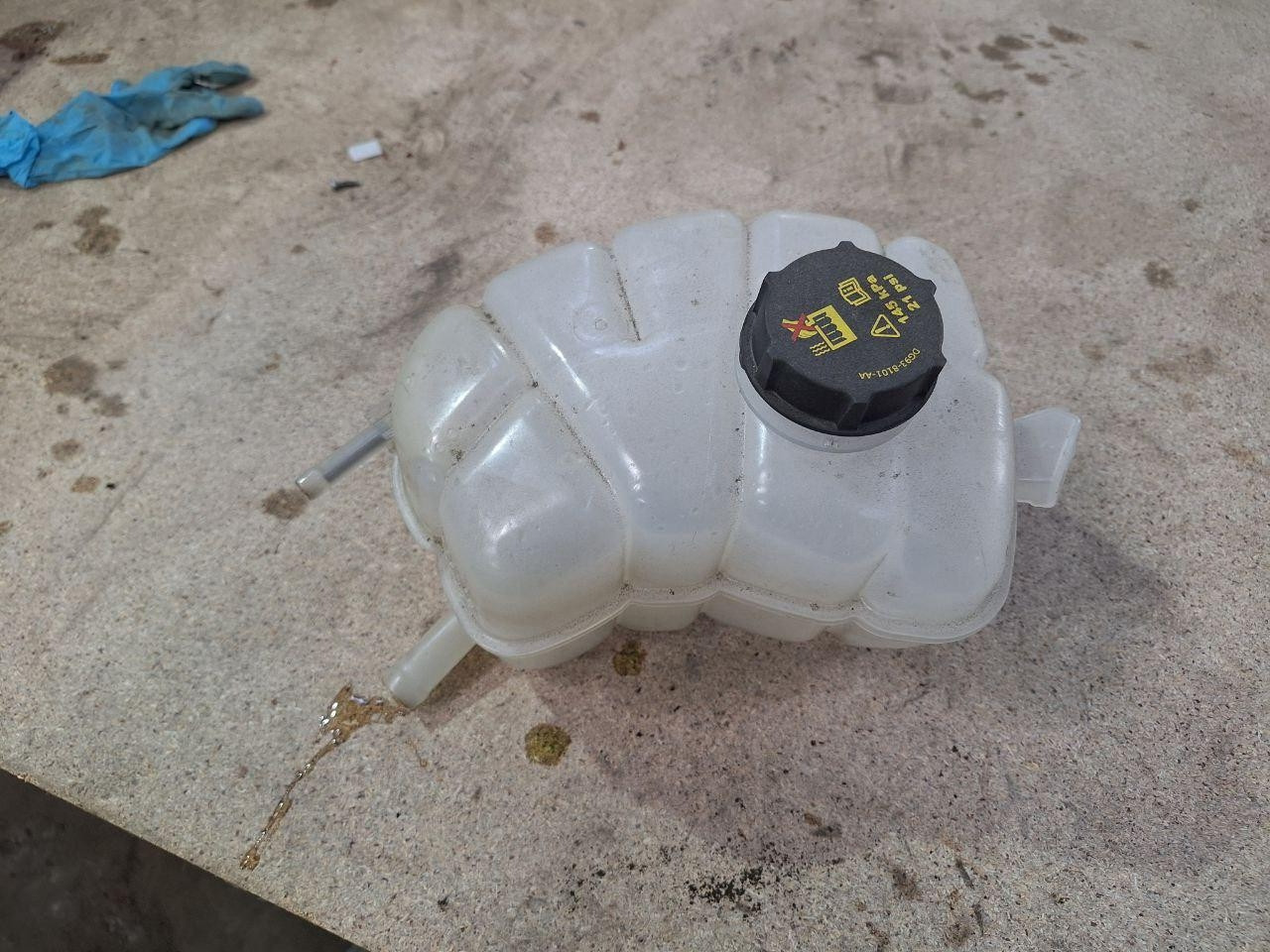 Ford Edge 2019-2024 2.0 Бачок системи охолодження, розширювальний з кришкою F2GZ8A080B, фото 1