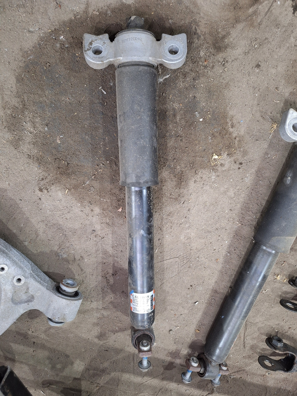 Ford Edge 2019-2024 Амортизатор задній лівий / правий з опорою в комплекті 2.0T K2GC18W002 AND K2GZ18125X, фото 1