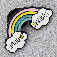 Брошка значок із чорною кліпсою веселка з написом і зірочками покрита кольоровою емаллю розмір виробу 30х20 мм