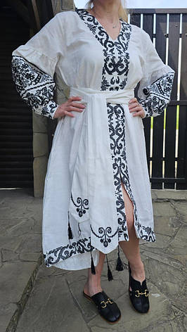 Сукня вишиванка молочного кольору з вишитим чорним орнаментом розміри S, M, L, фото 1