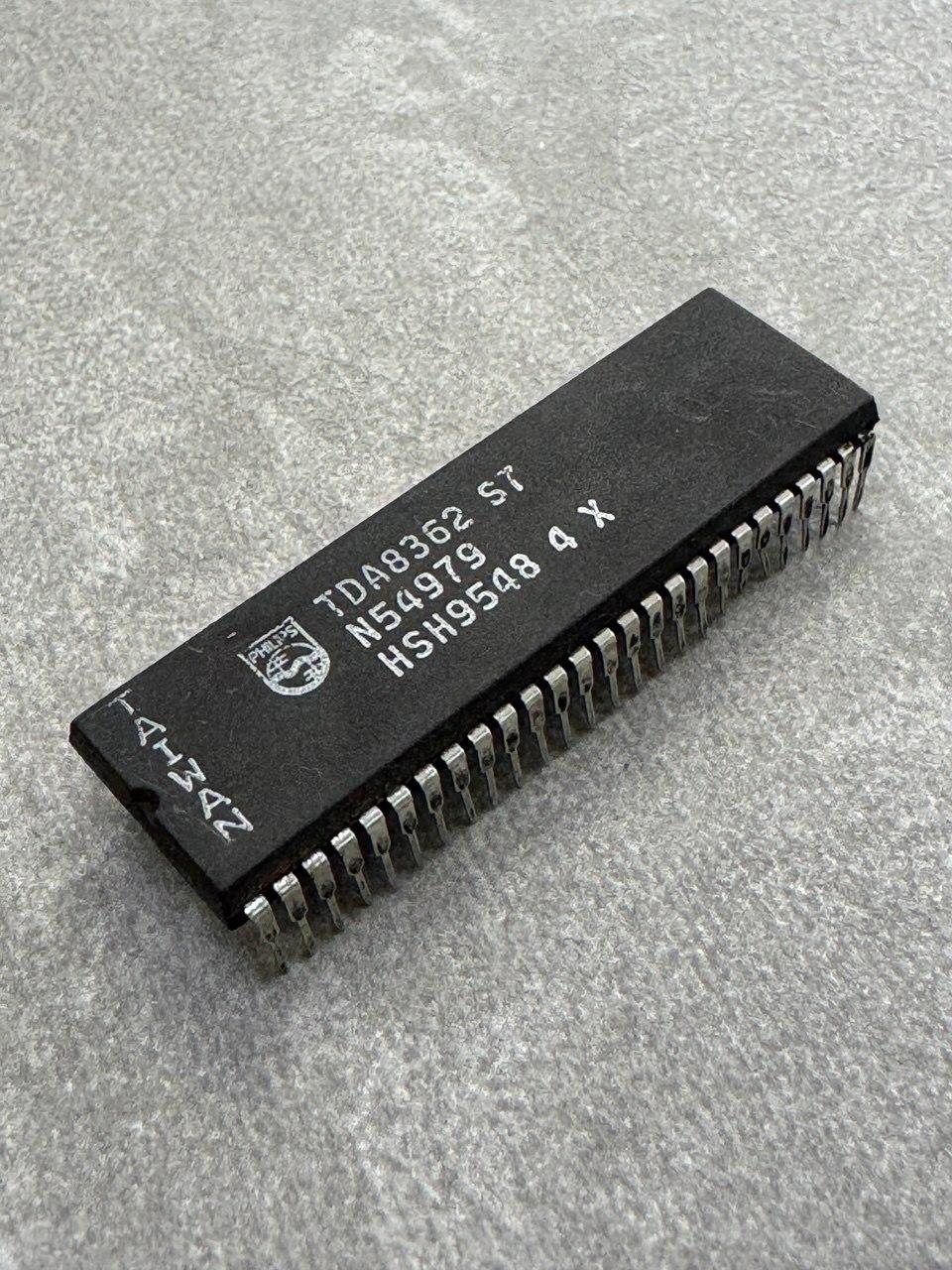 Мікросхема TDA8362 S7 (SDIP52), фото 1