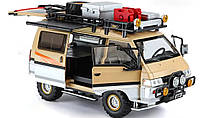 Масштабна модель автомобіля 1:24 Mitsubishi Delica Off Road