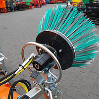 Щітка на телескопічний навантажувач Claas Scorpion