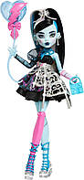 Monster High Scary Sweet Birthday Frankie Stein