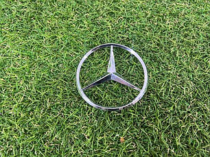 Значок Mercedes-Benz