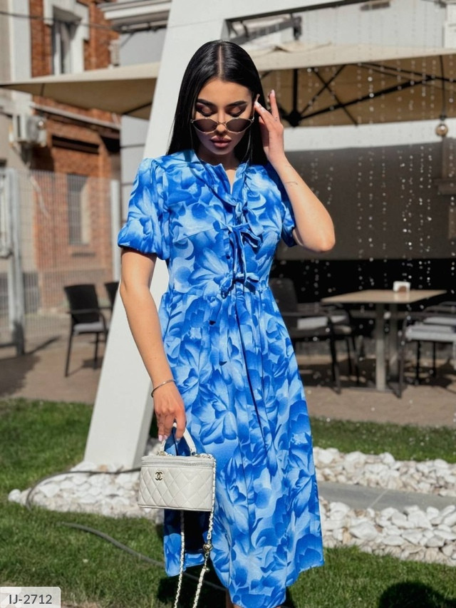 Красиве деке плаття на літо розкльошене від талії на гумці за коліно вільного фасону розміри 42-48