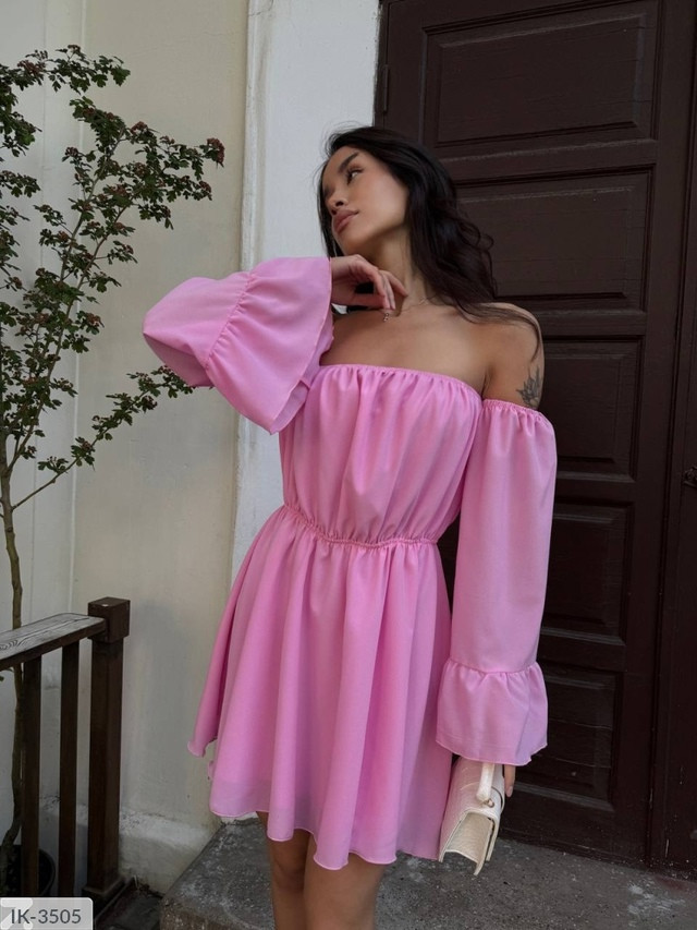 Шифонове плаття жіноче коротке ефектне молодіжне з відкритими плечима та широким рукавом кльош від талії