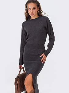 Теплий костюм жіночий осінній трикотажний з спідницею довгою з розрізом сірий