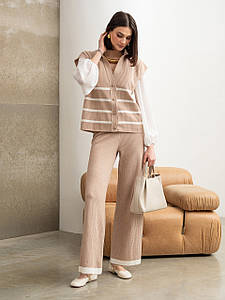 Теплий костюм жіночий брючний трикотажний осінній