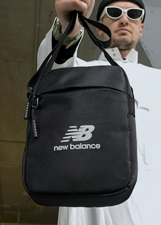 чорна сумка чоловіча через плече