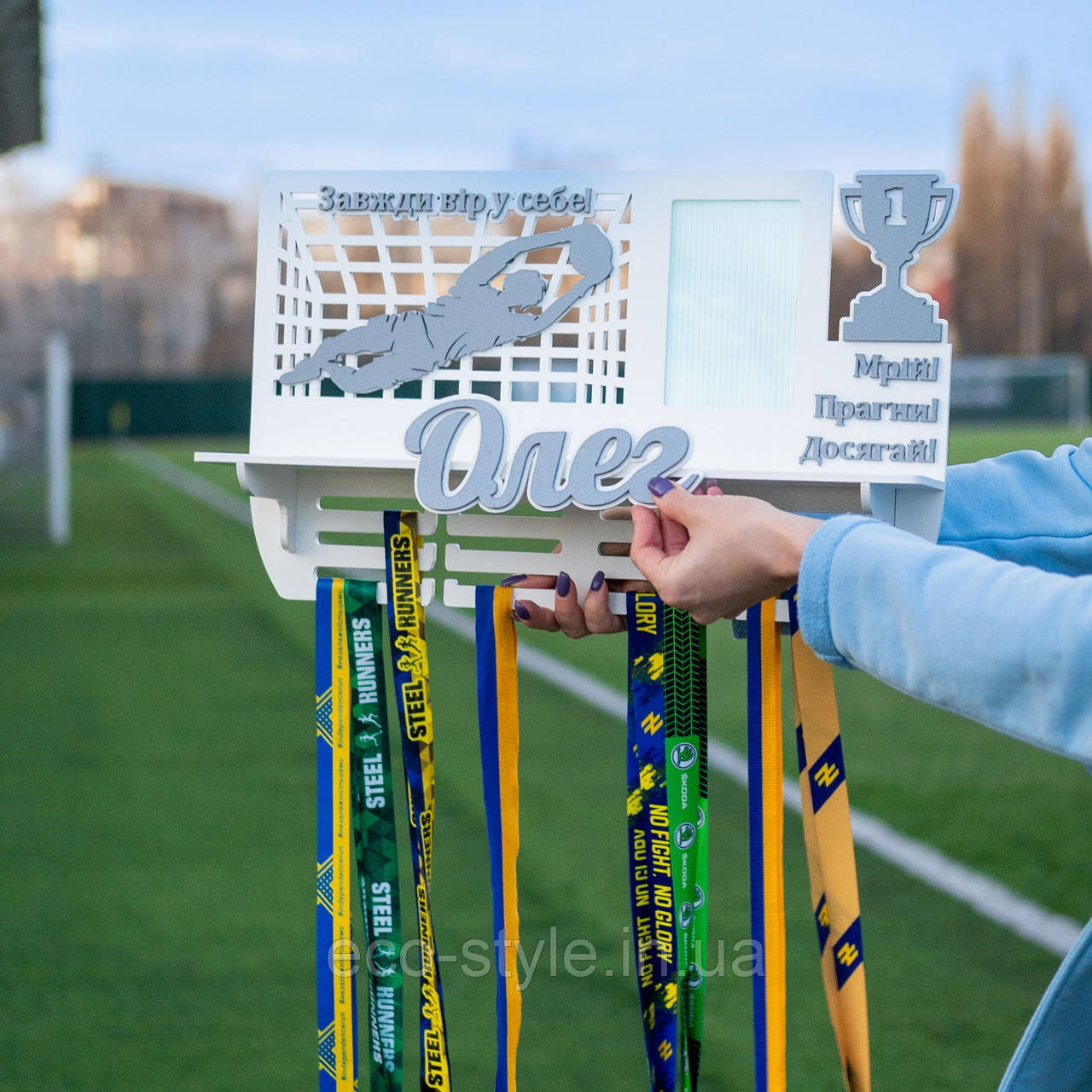 Подарунок для футболіста. Тримач для медалей футбол. Медальница футболісту.  Холдер футбол. Медальниця футбол, фото 1