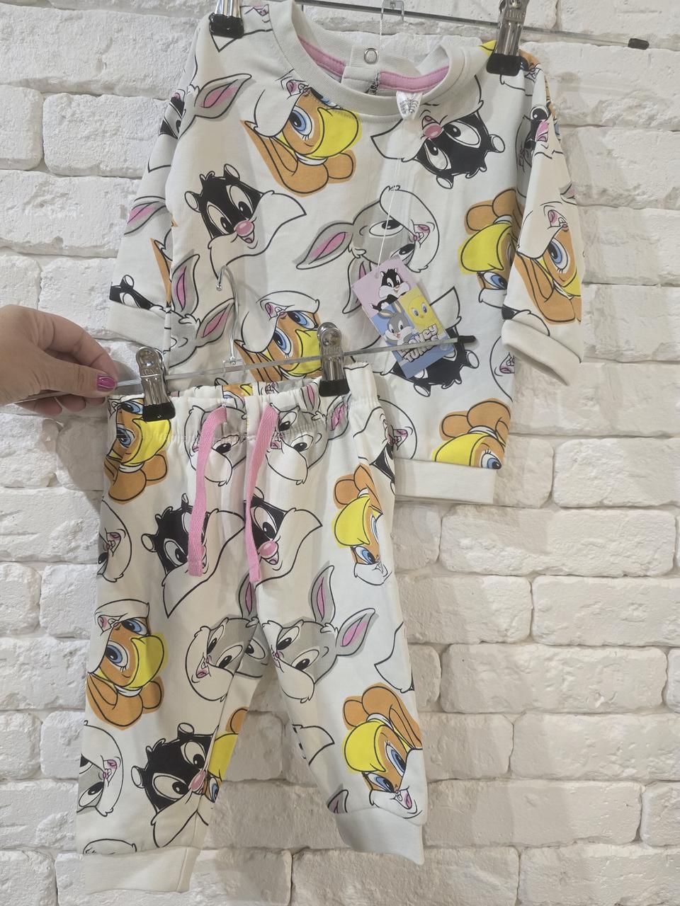 Костюм дитячий Looney tunes. р 62-68 на 2-6 місяців, фото 1