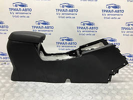 Підлокітник Infiniti