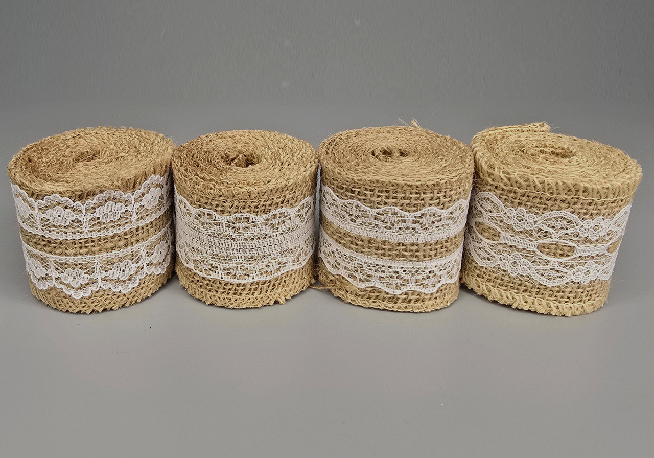 Стрічка-мішковина з білим мереживом 5 см/2м