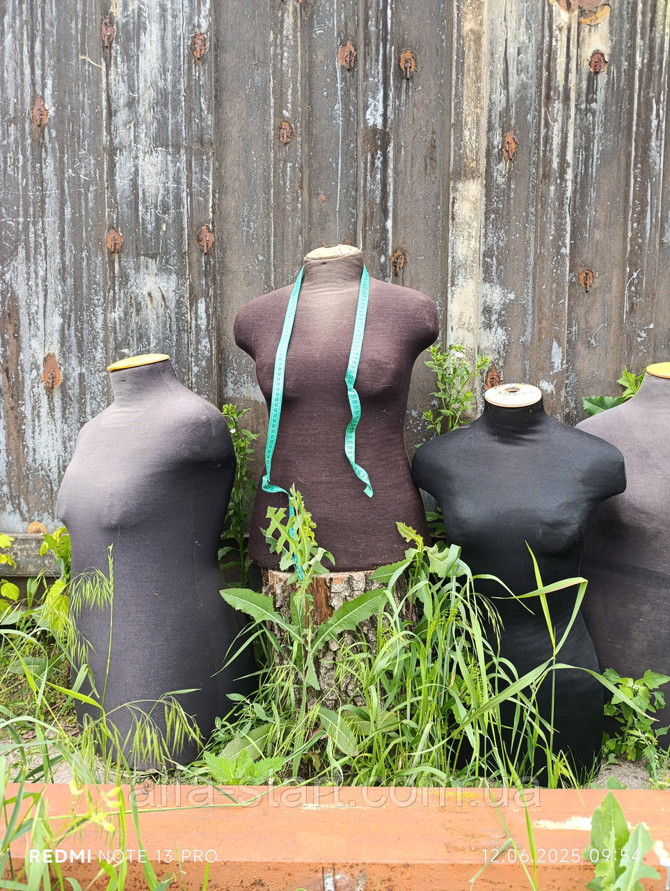 Портнівський манекен б/у (під реставрацію) жіночий розміри 40-56 з пап'є-маше без ніжки