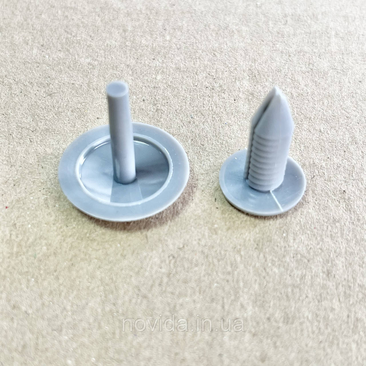 Кліпса скріпка кріплення оббивки кабіни КАМАЗ МАЗ 5320-5402050