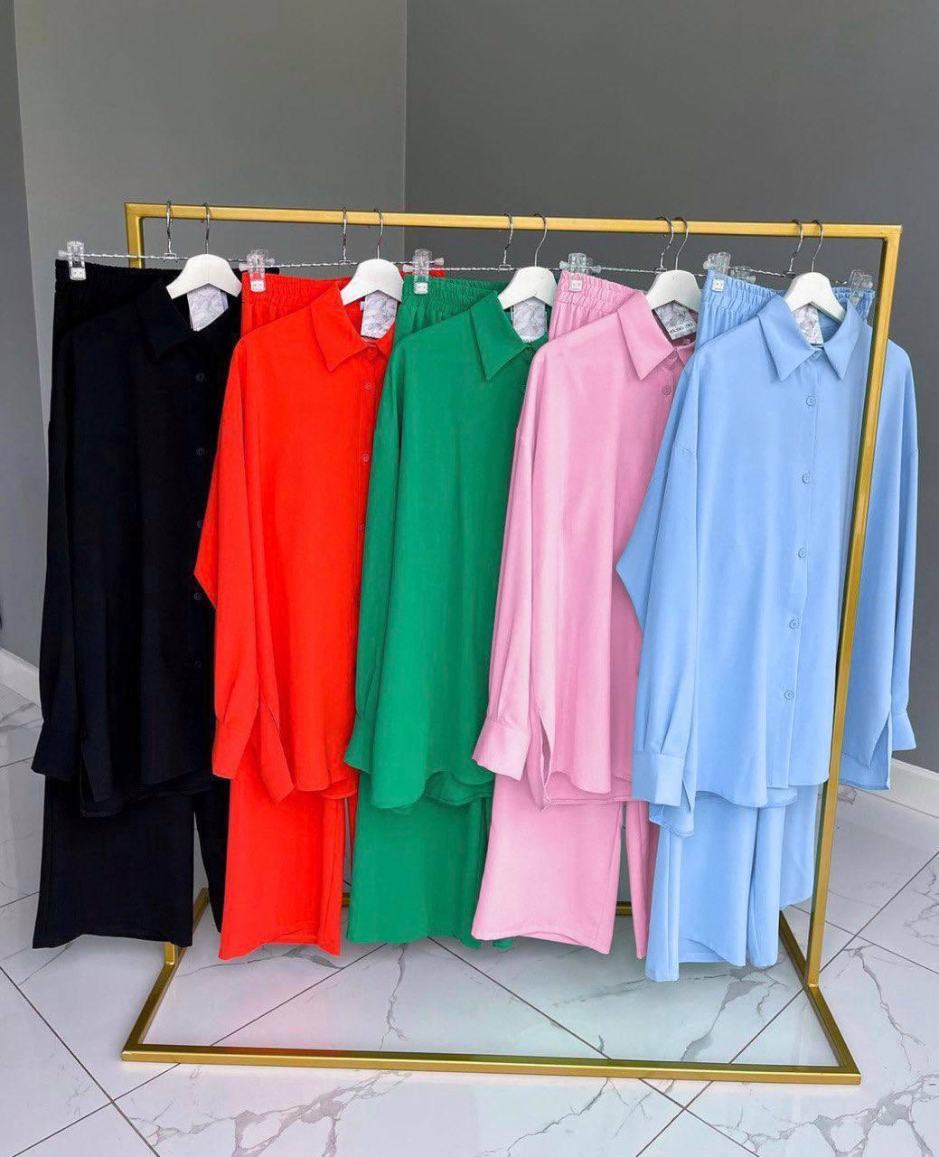 Жіночий літній базовий прогулянковий легкий костюм оверсайз подвійна сорочка прямі штани креп жниварка OS, фото 1