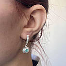 Срібні сережки-підвіски круглої форми з фіанітами "Морський Бриз", фото 4