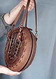 Кругла шкіряна сумка Берегиня коричнева, з короткими і довгим ремінцями, фото 6