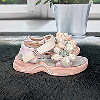 Босоніжки дитячі для дівчинки Башили рожеві відкриті з ромашками 5846