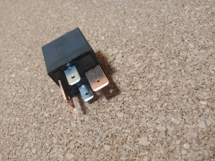 user_16d63c07② Реле стеклоочистителя 4-х конт 70А ZX Admiral ЗонгКсинг