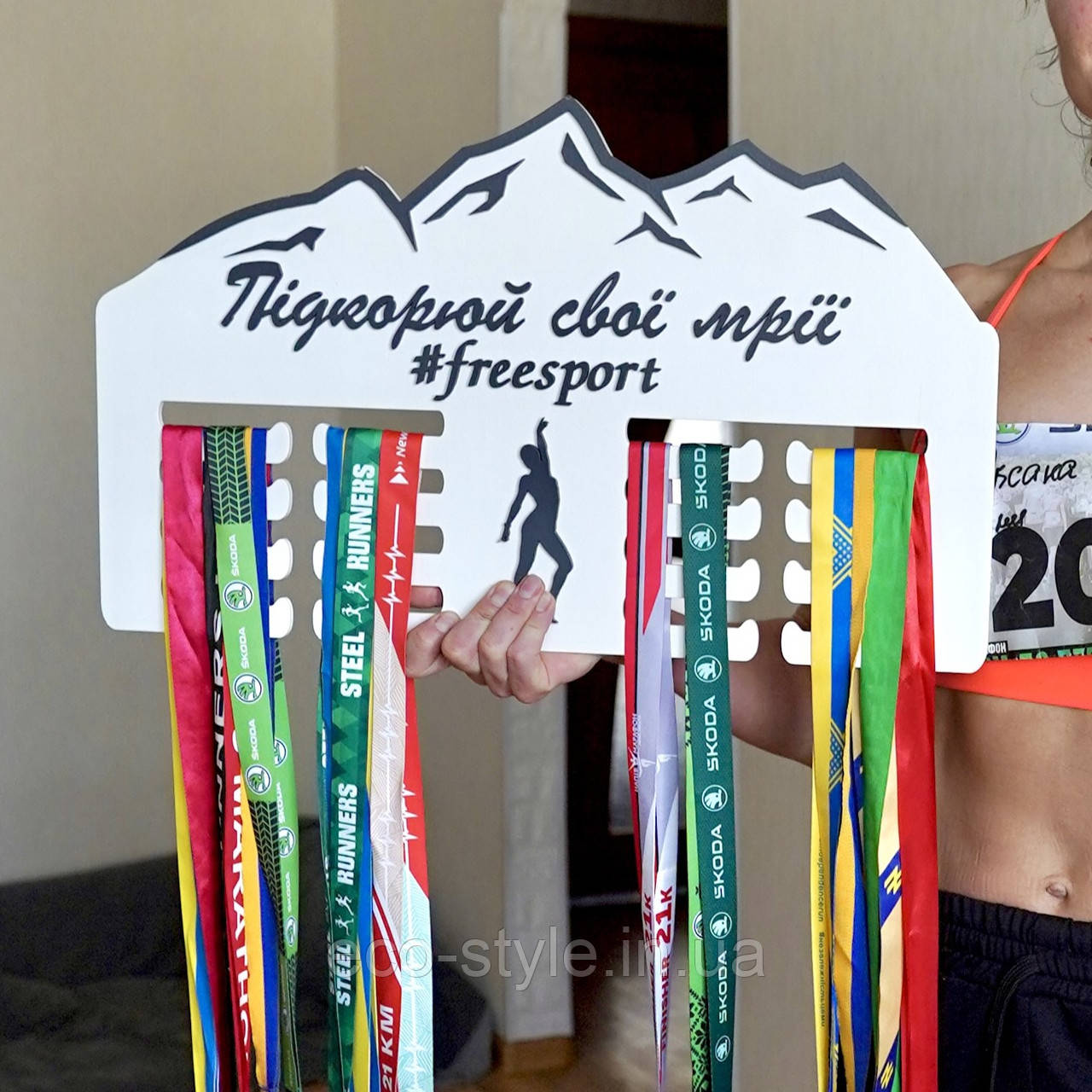 Медальниця. Медальница для бігу. Холлдер для медалей. Тримач для медалей по бігу. Медальниця для марафонця, фото 1