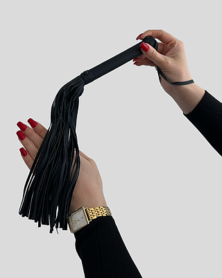 Флогер (батіг) для рольових ігор бренду SLEELS. БДСМ іграшки