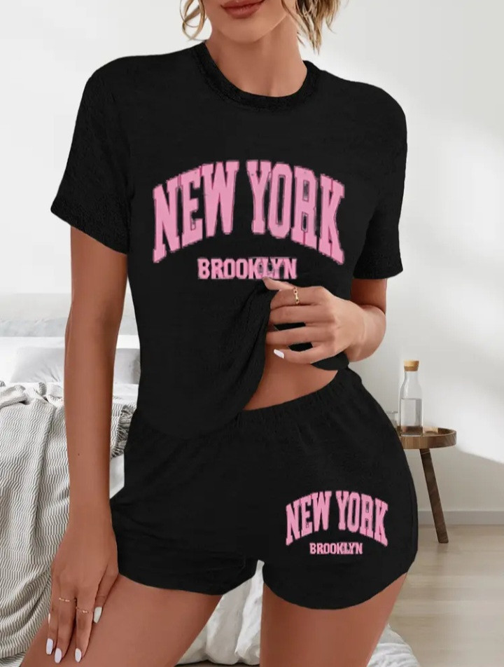 Стильний жіночий костюм футболка та шорти з принтом New York