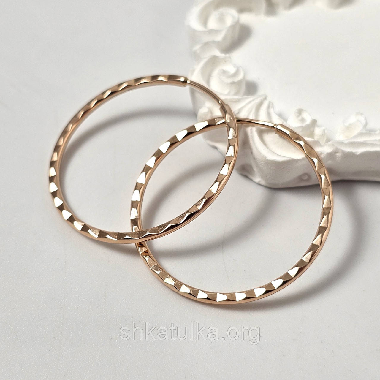 Сережки каблучки із золота з алмазною гранню без каменів