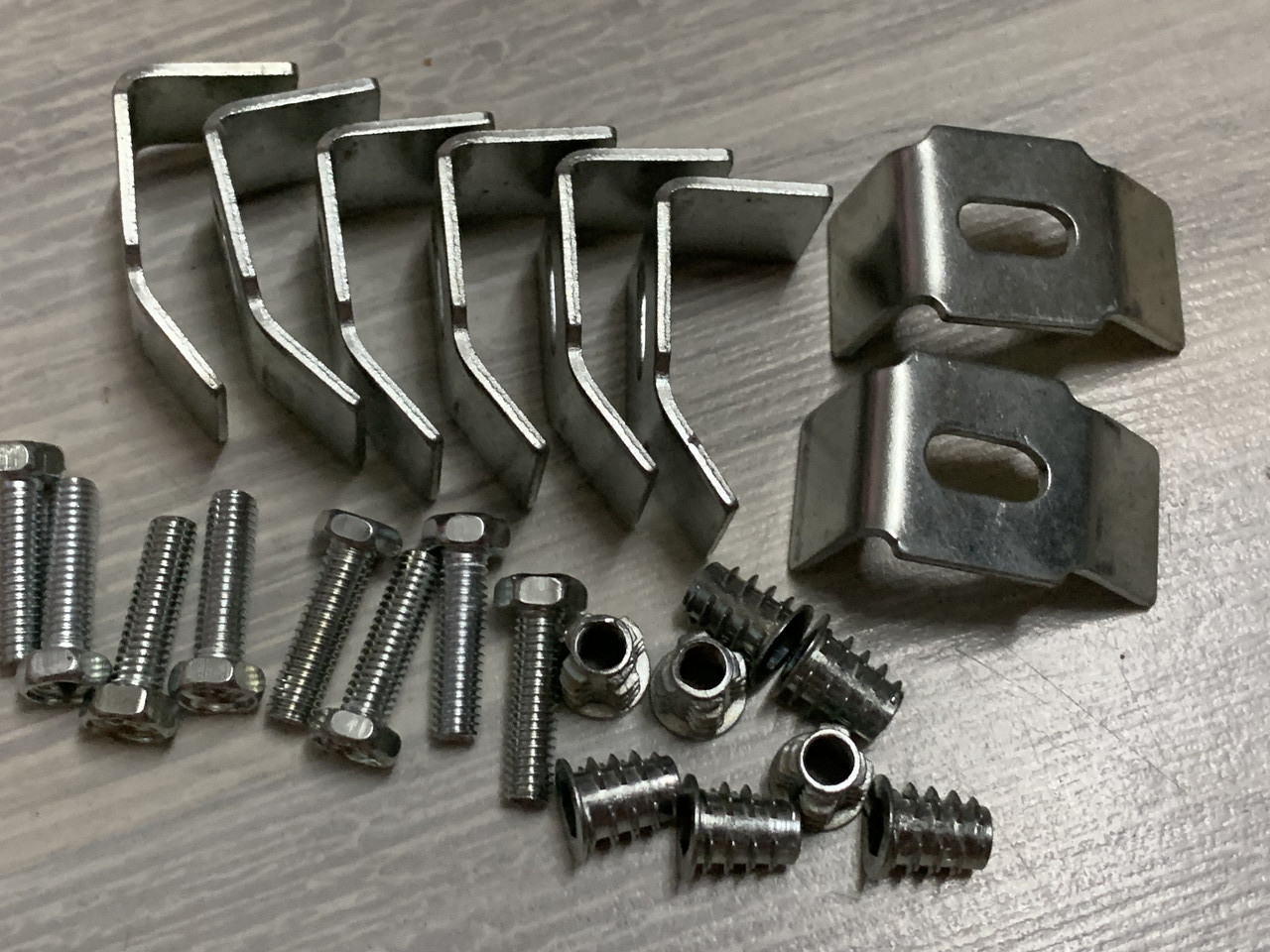 Кріплення підстільного монтажу для кухонної мийки (8 штук)