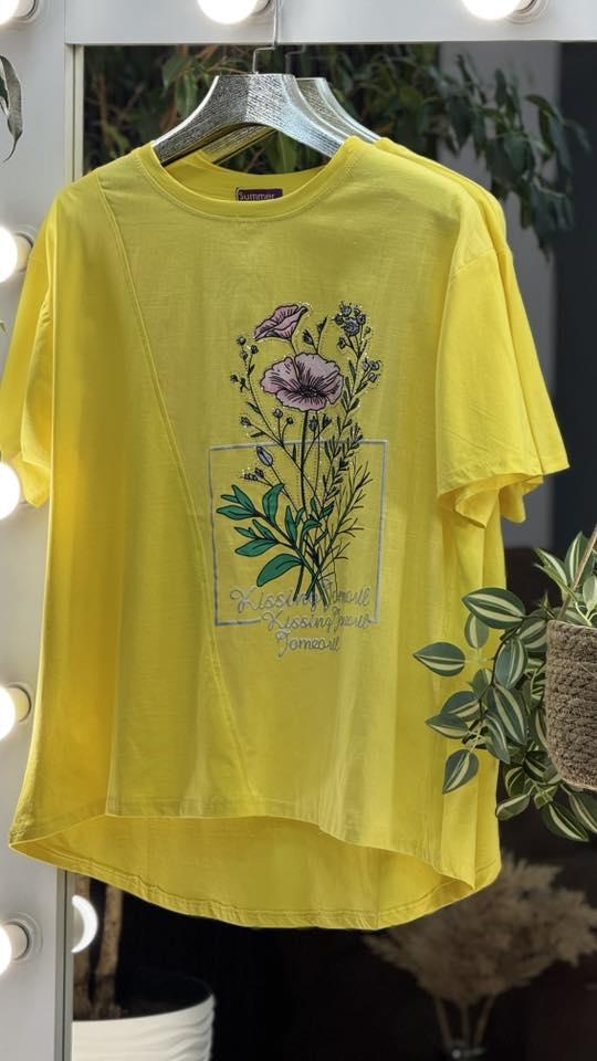 Неймовірна жіноча футболка, тканина "Бавовна" 54, 56, 58 розмір 54